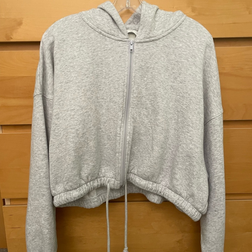 H&M zip up